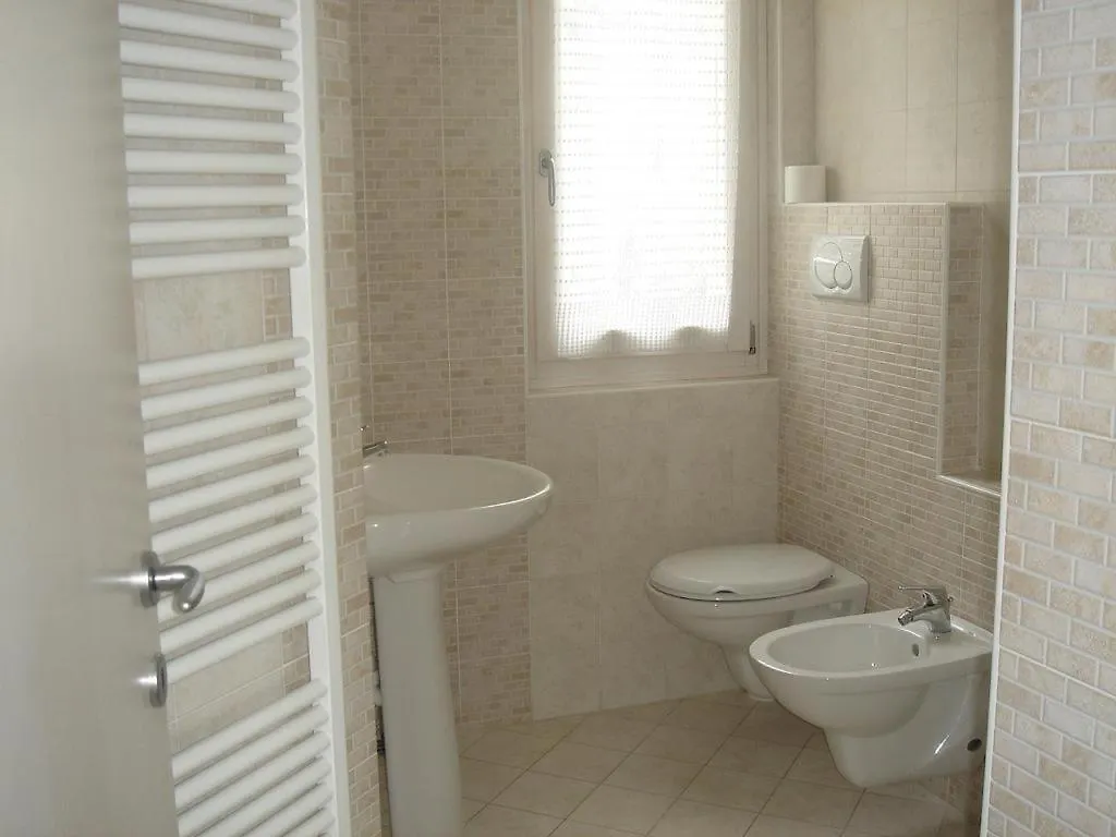 Villa Gaia Appartamenti Con Piscina Seeblick Malcesine 0*,  Italy