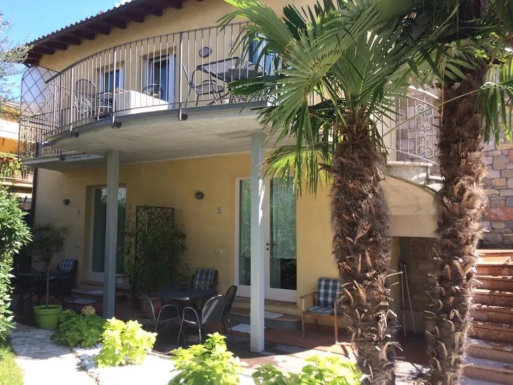 Villa Gaia Appartamenti Con Piscina Seeblick Malcesine Apartment
